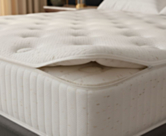 Matelas Hybride 
Matelas mousse à mémoire de forme 
Matelas 180x200 cm
Matelas ressorts ensachés
Surmatelas 